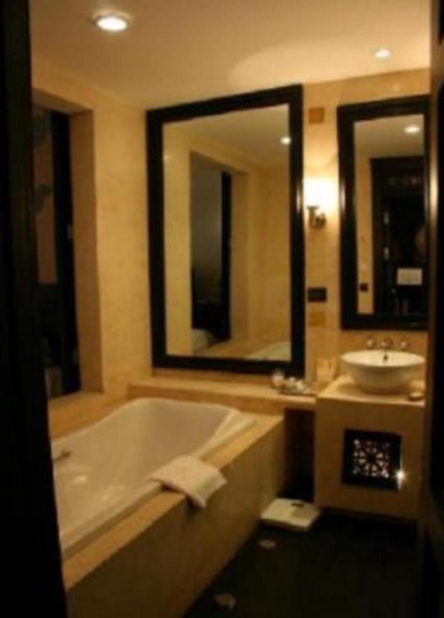 Pemako Hotel Timpu Kültér fotó